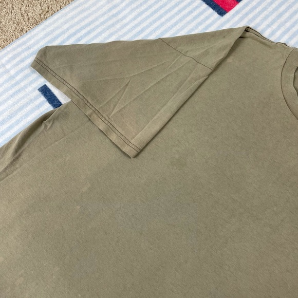 Vintage distressed Nike embroidered swoosh tan short sleeve tee shirt - Picture 5 of 16